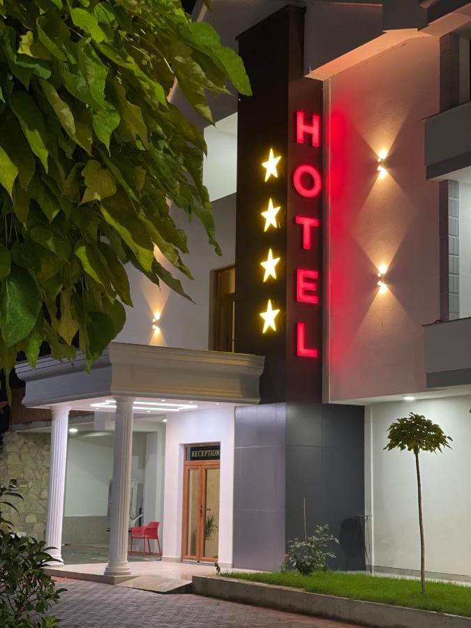Hotel Dardania Kukes Exteriér fotografie